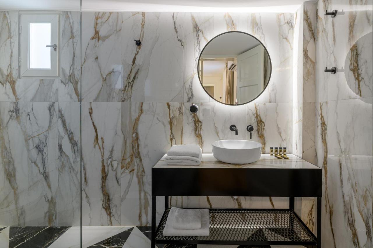 Meno Suite With Private Terrace - Jaccuzzi, Acropolis View Athen Eksteriør bilde