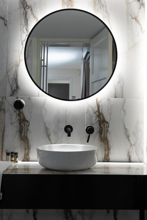 Meno Suite With Private Terrace - Jaccuzzi, Acropolis View Athen Eksteriør bilde